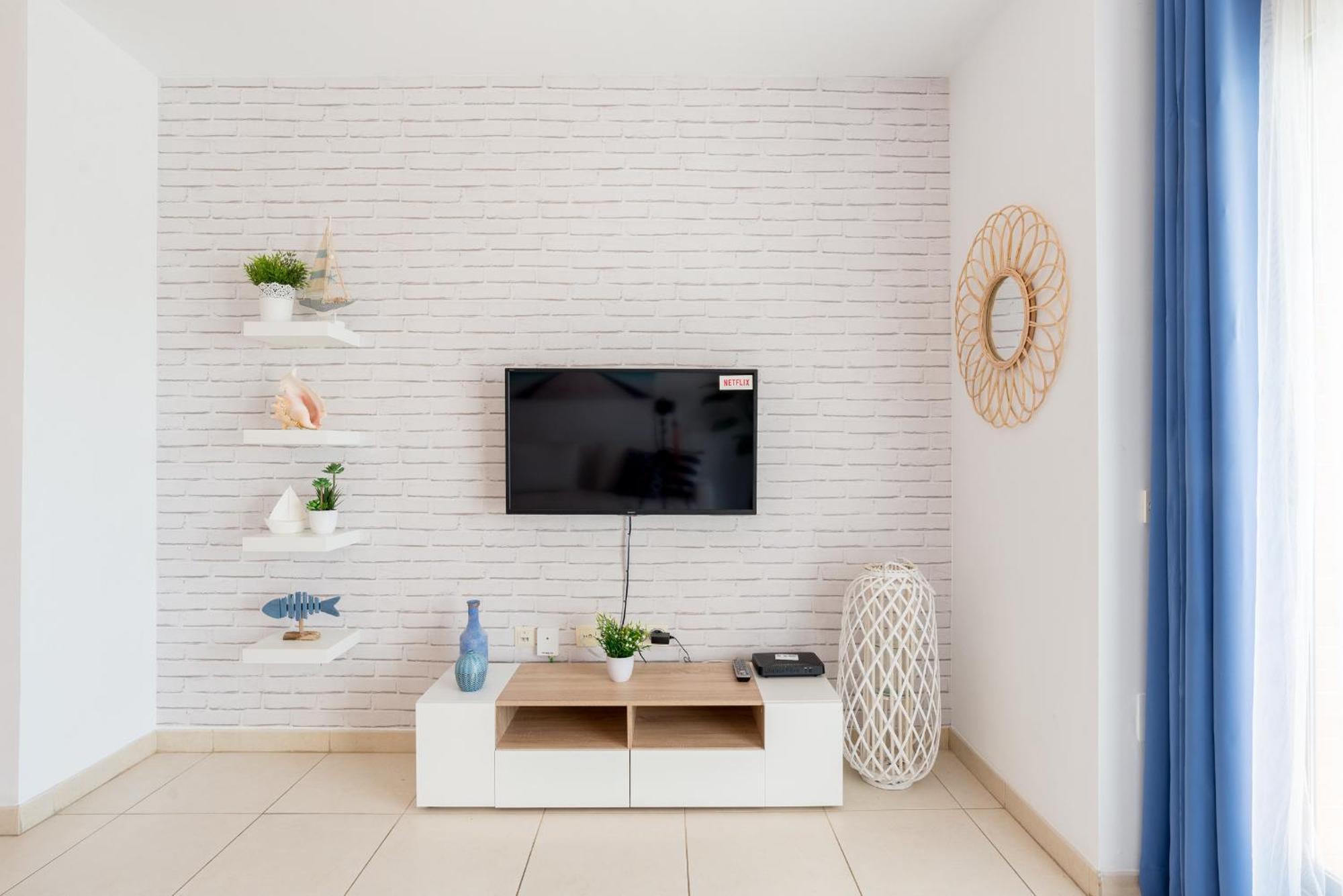 Hill Apartment With Terrace, Parking, Pool & Paddle Court Торремолинос Экстерьер фото